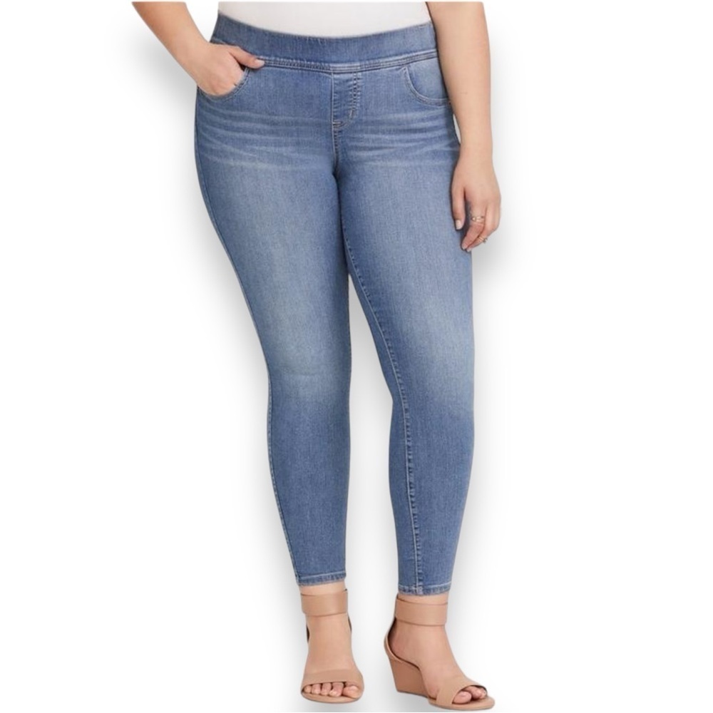 TORRID 4X Lean Jean Super Stretch Light Wash Skinny Pull On Denim Jeans